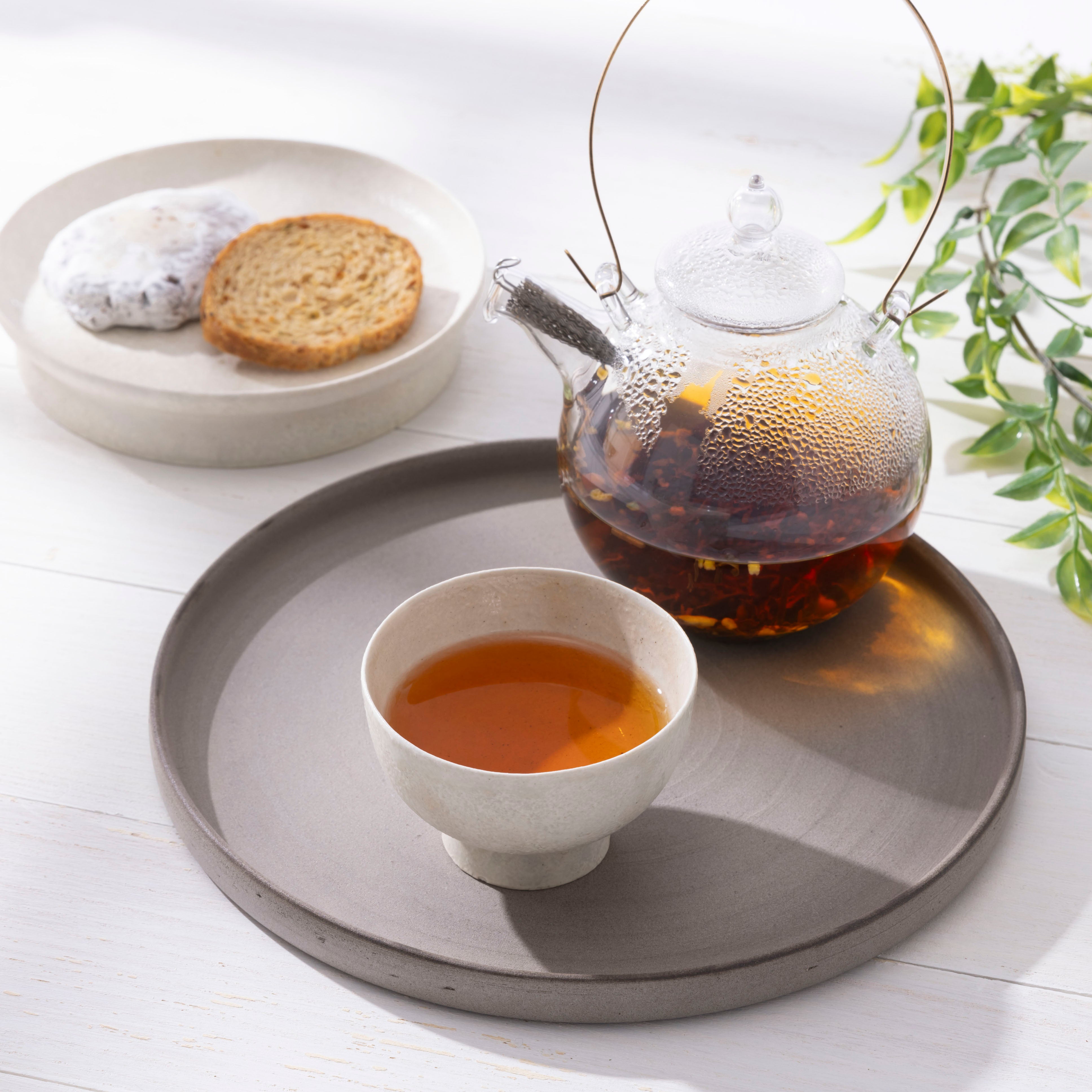 D.鮮烈な柑橘の香りに包まれる！優しい味わいの和紅茶べにひかりと喜界